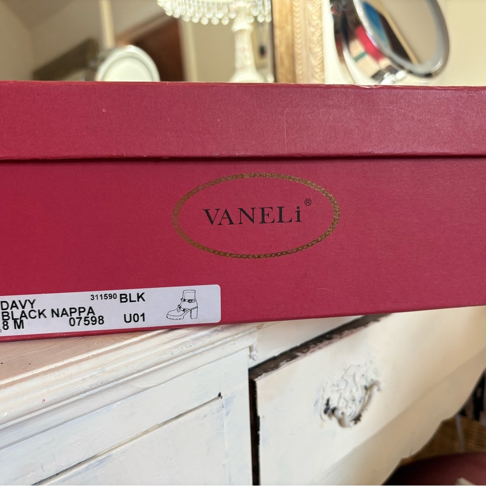 Vaneli Davy tall ankle boot 👢 moto 🏍️ studded - Picture 6 of 12